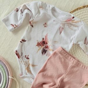 Komplet ażurkowy body róże i legginsy