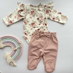 Komplet body w piękne róże i półśpiochy z kokardą