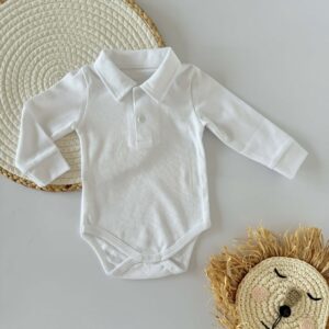 Białe body polo z kołnierzykiem